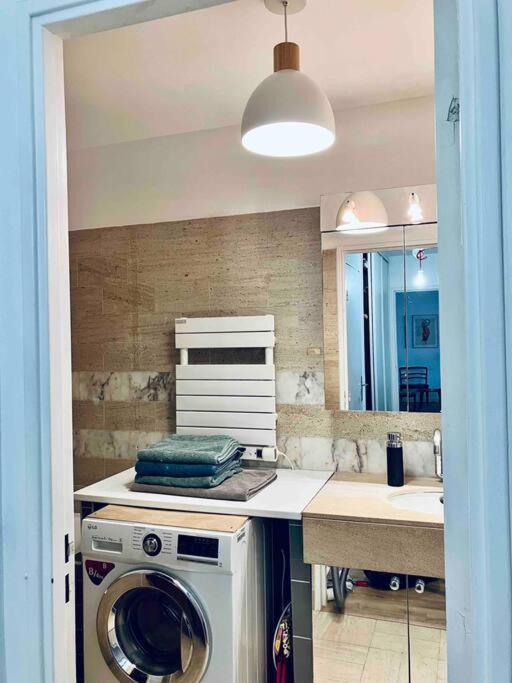 Paris : Appartement Familial Avec Parking Prive Clichy Exterior photo